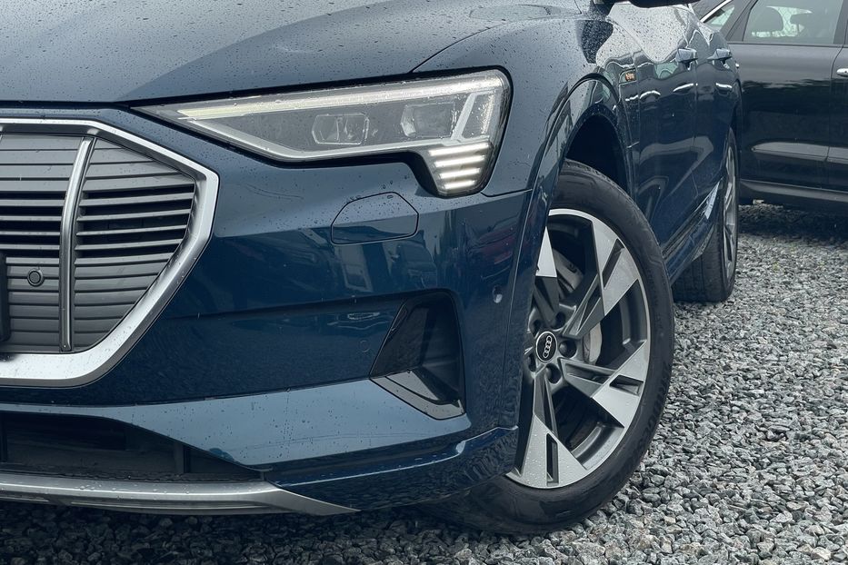 Продам Audi E-Tron 55 quattro  2021 года в Львове