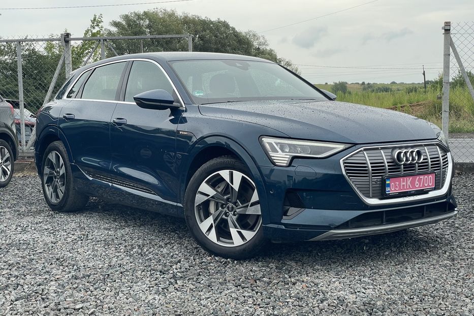 Продам Audi E-Tron 55 quattro  2021 года в Львове