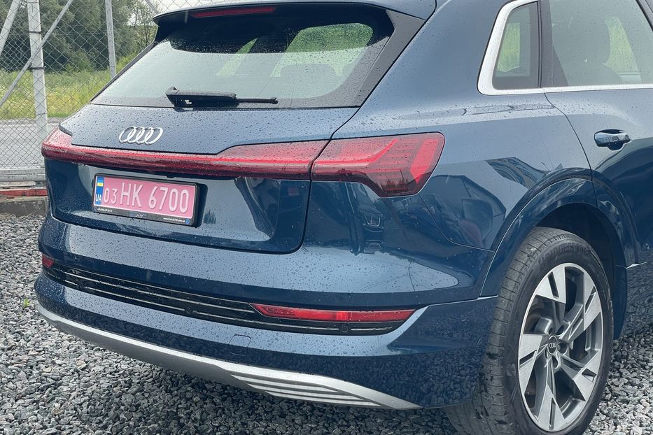 Продам Audi E-Tron 55 quattro  2021 года в Львове