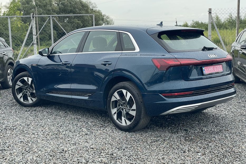 Продам Audi E-Tron 55 quattro  2021 года в Львове