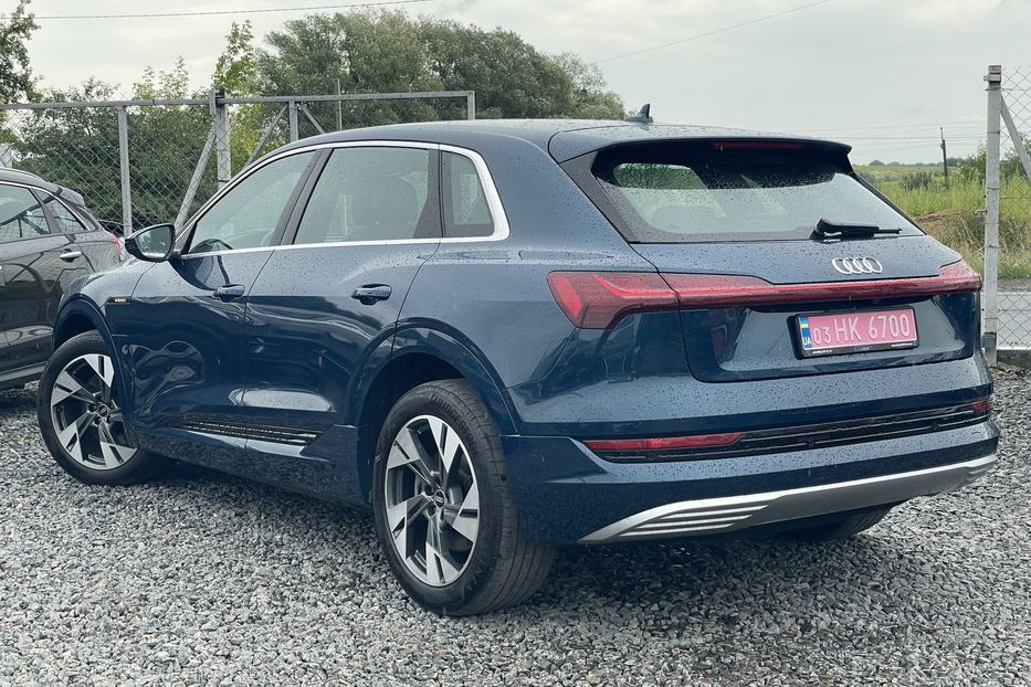 Продам Audi E-Tron 55 quattro  2021 года в Львове