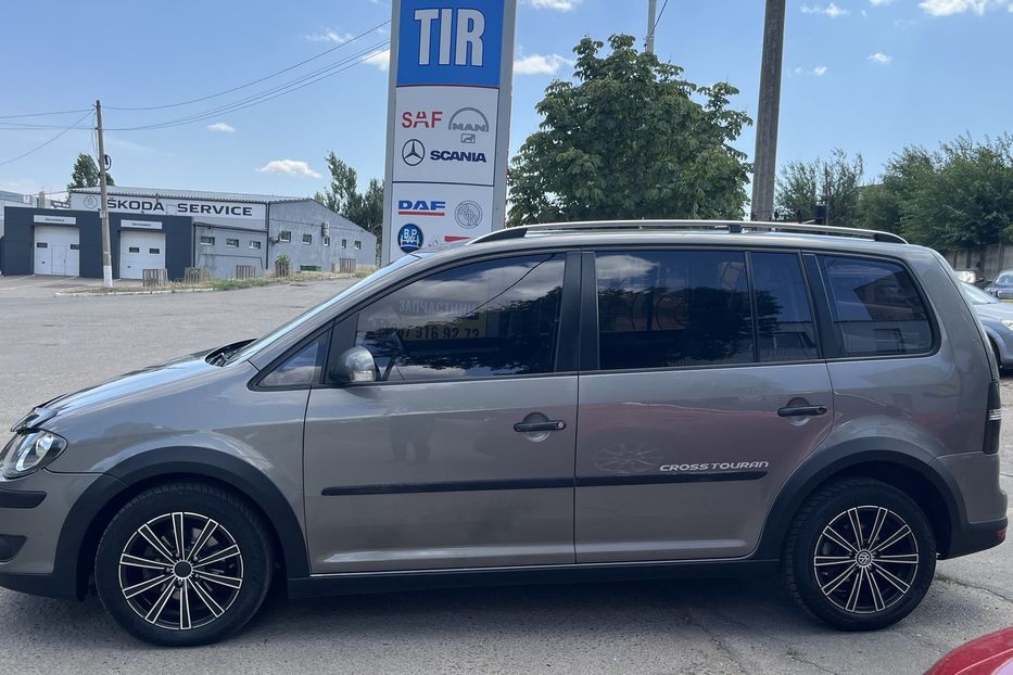 Продам Volkswagen Cross Touran Oficial 2007 года в Николаеве
