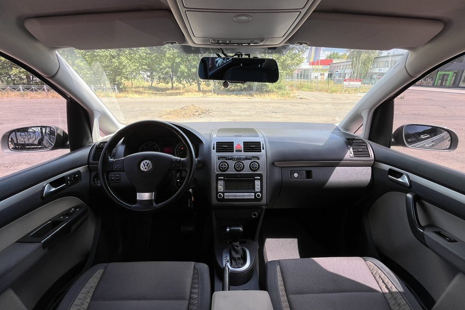 Продам Volkswagen Cross Touran Oficial 2007 года в Николаеве