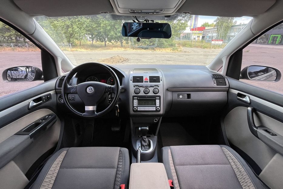 Продам Volkswagen Cross Touran Oficial 2007 года в Николаеве