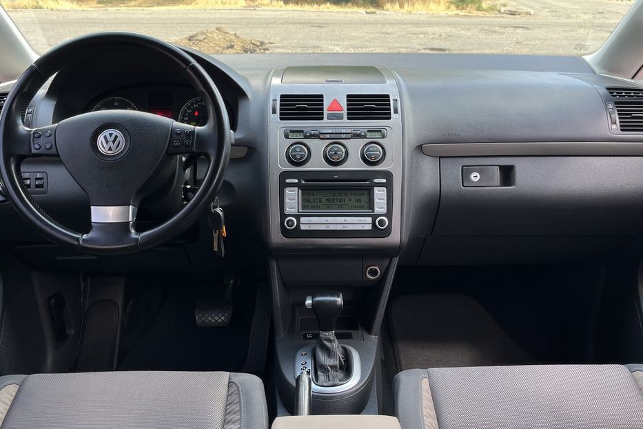 Продам Volkswagen Cross Touran Oficial 2007 года в Николаеве