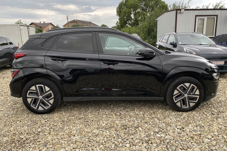 Продам Hyundai Kona 64кВтК-тКолісПідгрівсиднькерма 2022 года в Львове