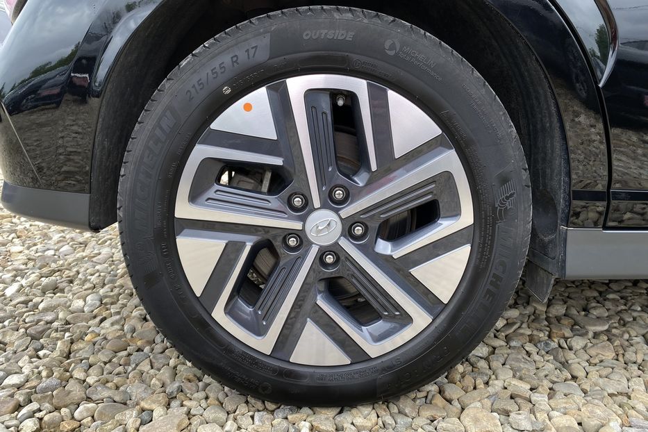 Продам Hyundai Kona 64кВтК-тКолісПідгрівсиднькерма 2022 года в Львове