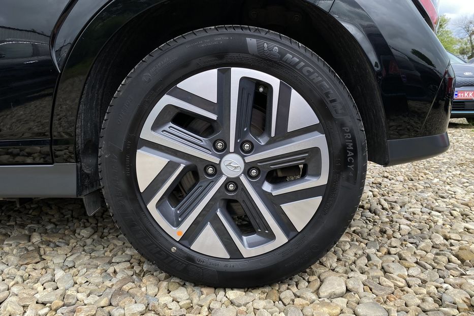 Продам Hyundai Kona 64кВтК-тКолісПідгрівсиднькерма 2022 года в Львове