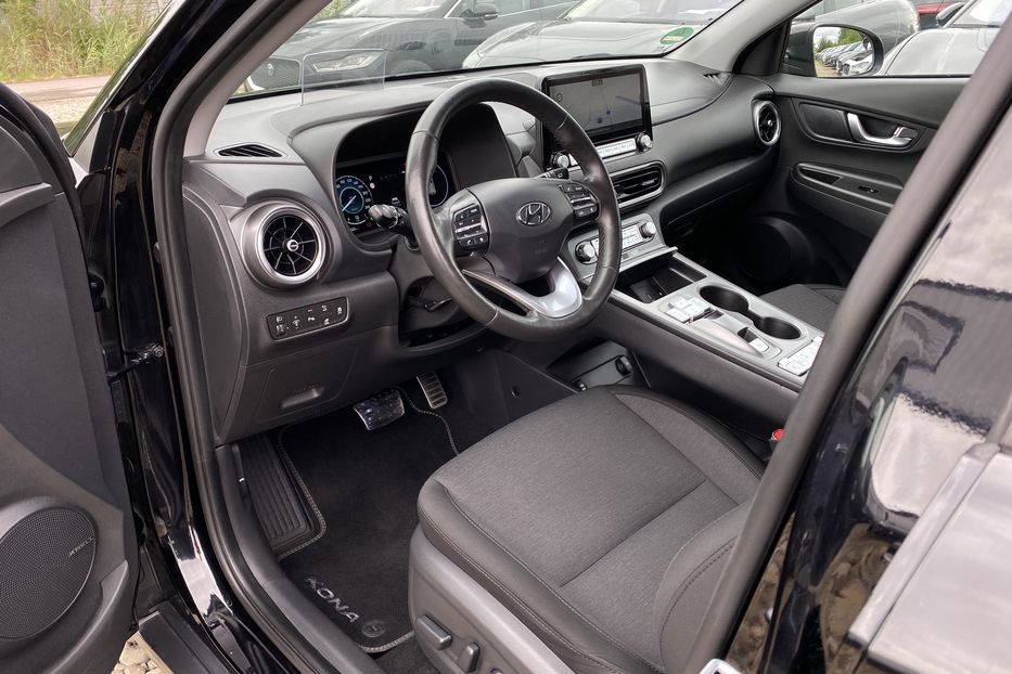 Продам Hyundai Kona 64кВтК-тКолісПідгрівсиднькерма 2022 года в Львове