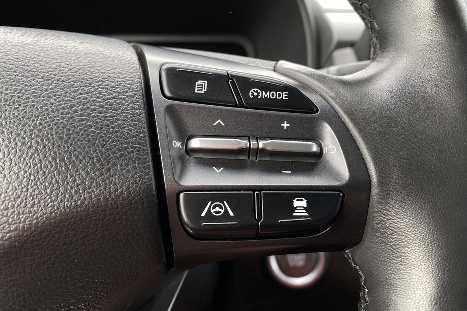 Продам Hyundai Kona 64кВтК-тКолісПідгрівсиднькерма 2022 года в Львове