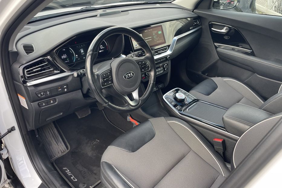 Продам Kia Niro 64 kw   2021 года в Львове