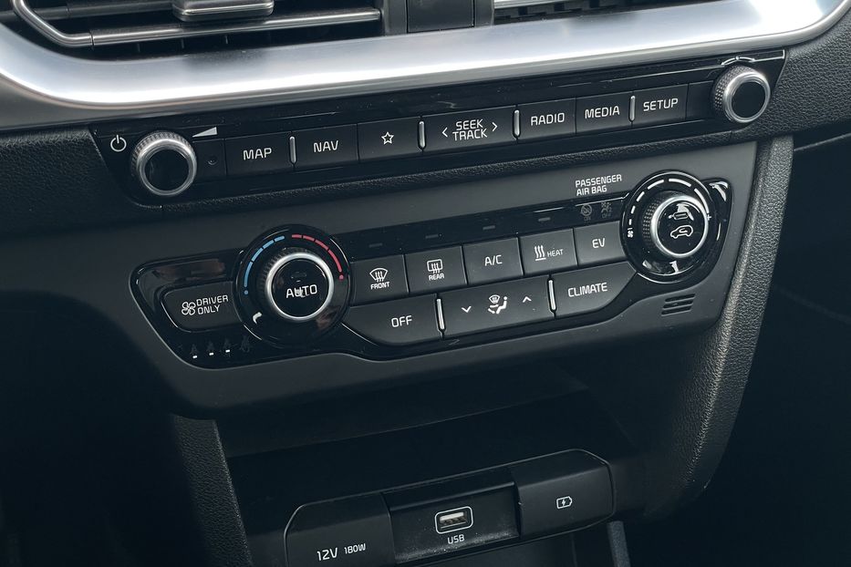 Продам Kia Niro 64 kw   2021 года в Львове