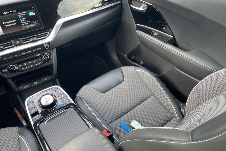 Продам Kia Niro 64 kw   2021 года в Львове