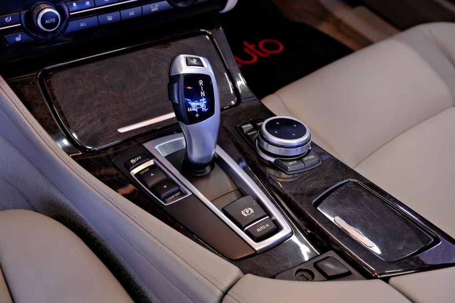 Продам BMW 528 2013 года в Одессе