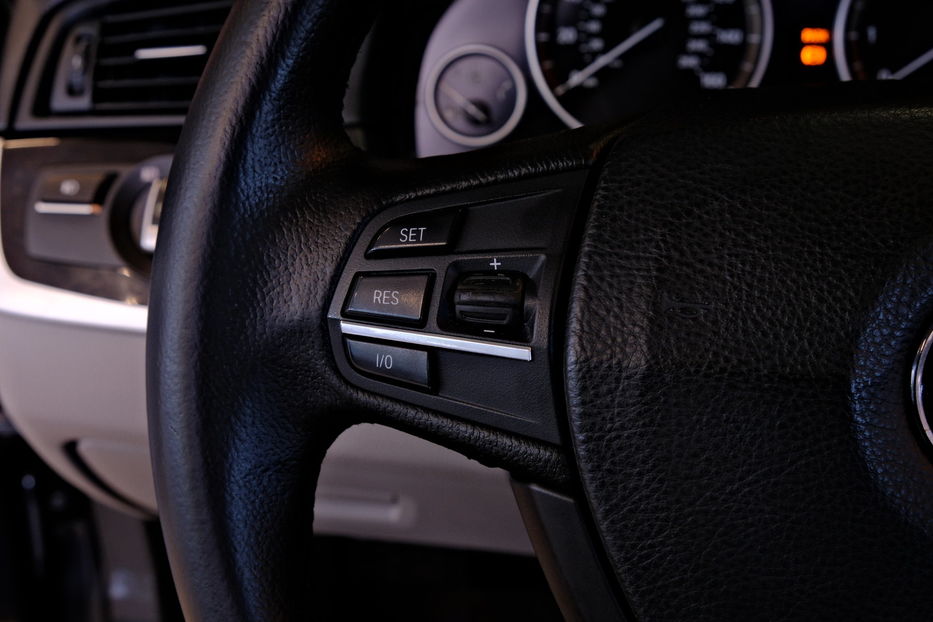 Продам BMW 528 2013 года в Одессе