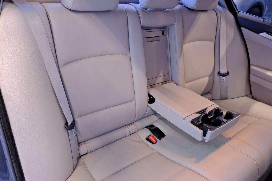 Продам BMW 528 2013 года в Одессе