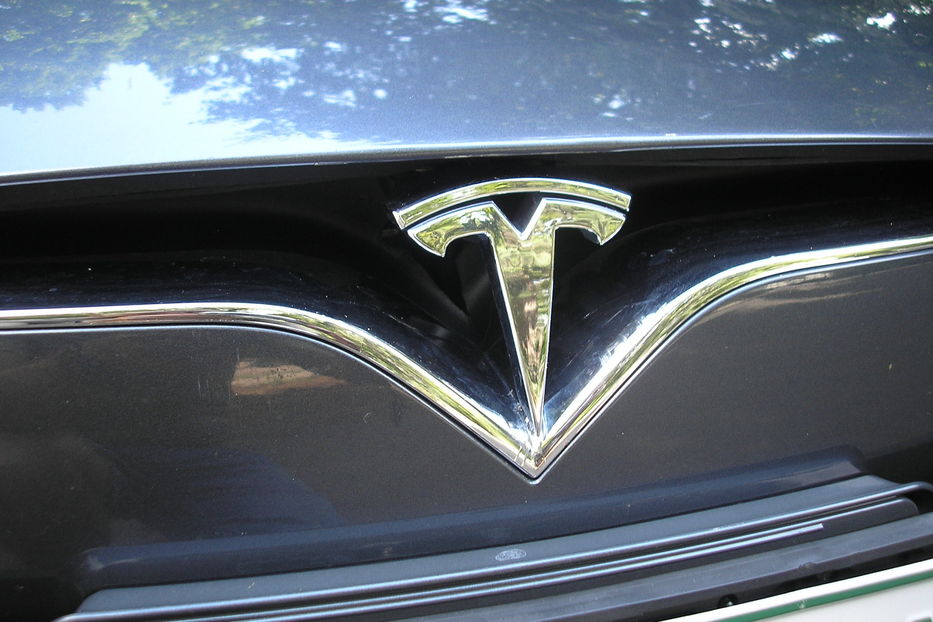 Продам Tesla Model S 75D Dual Motor 2017 года в г. Нежин, Черниговская область