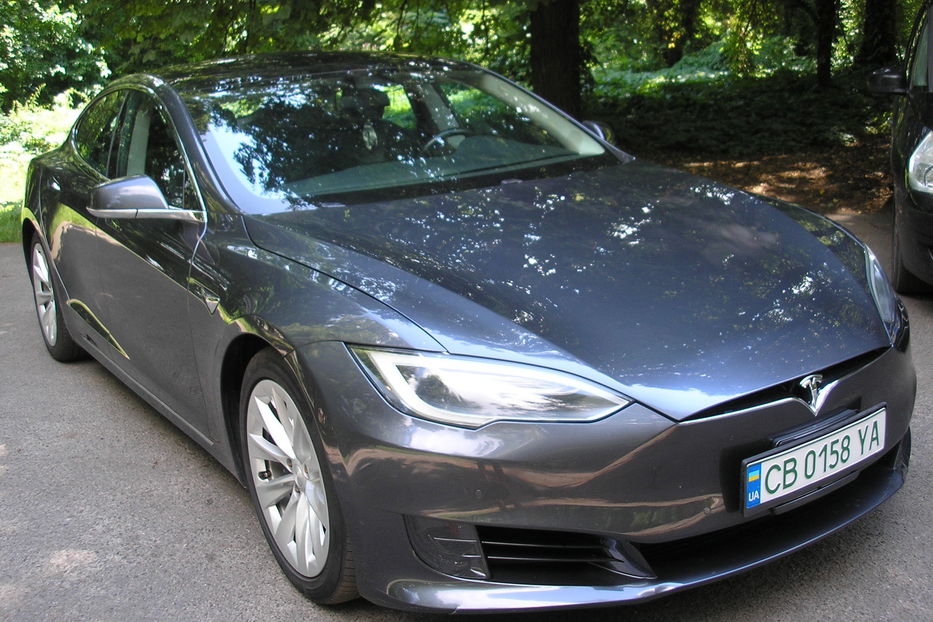 Продам Tesla Model S 75D Dual Motor 2017 года в г. Нежин, Черниговская область