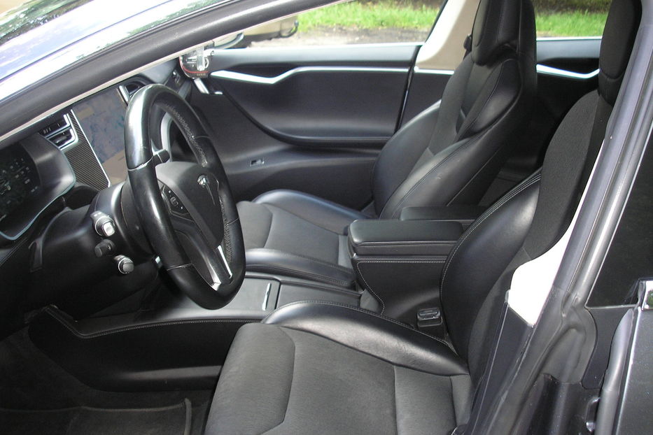 Продам Tesla Model S 75D Dual Motor 2017 года в г. Нежин, Черниговская область
