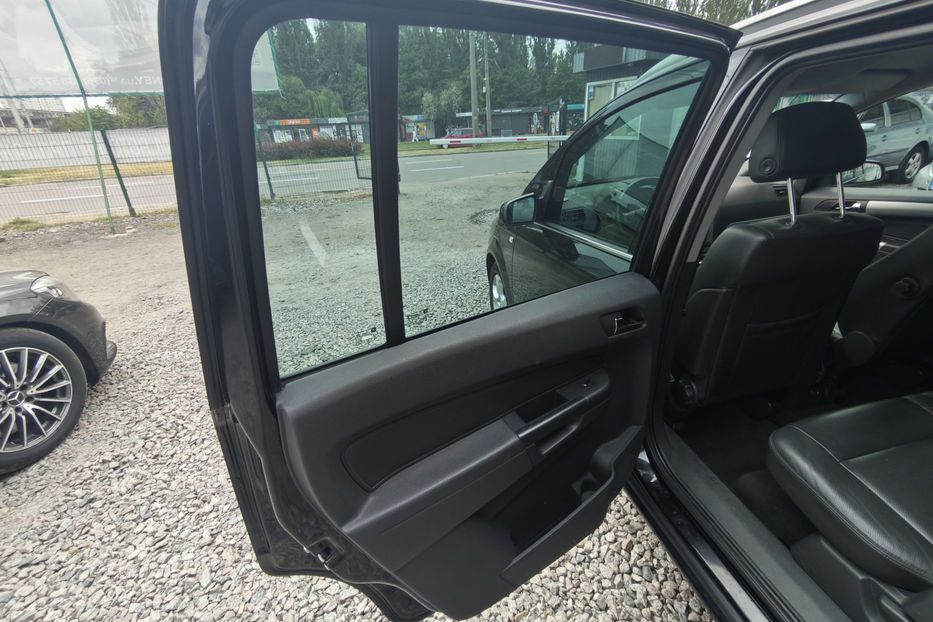 Продам Opel Zafira 2005 года в Киеве