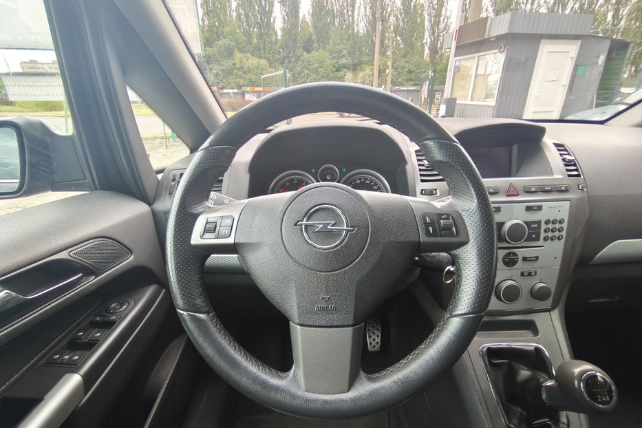 Продам Opel Zafira 2005 года в Киеве