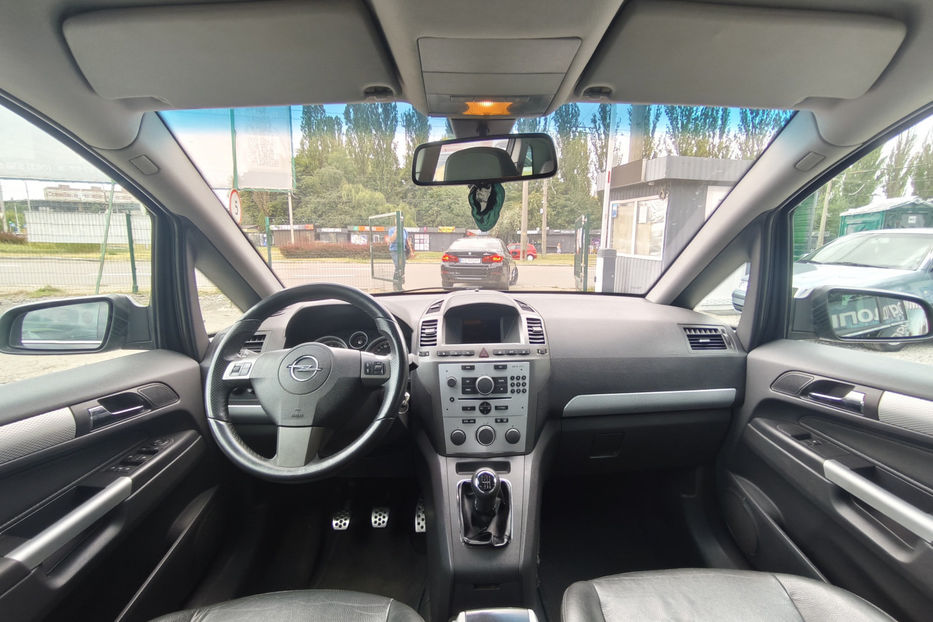 Продам Opel Zafira 2005 года в Киеве