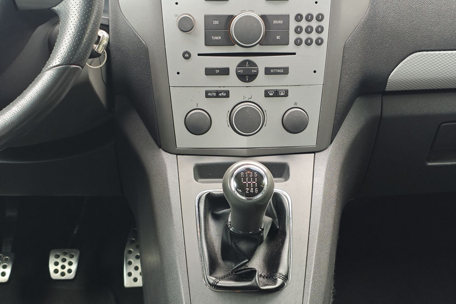 Продам Opel Zafira 2005 года в Киеве