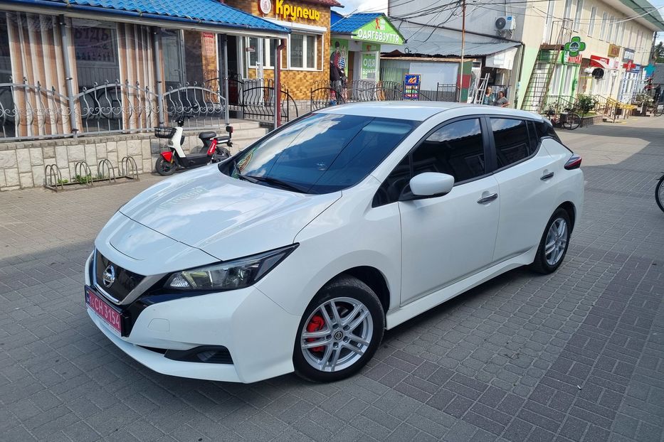 Продам Nissan Leaf 40 кВт 2021 года в Львове