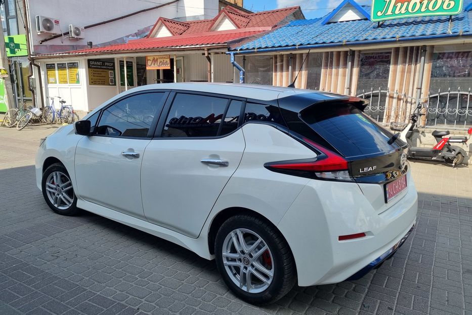 Продам Nissan Leaf 40 кВт 2021 года в Львове