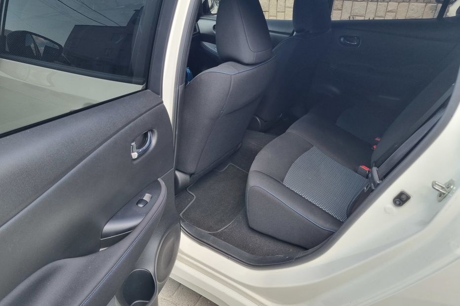 Продам Nissan Leaf 40 кВт 2021 года в Львове
