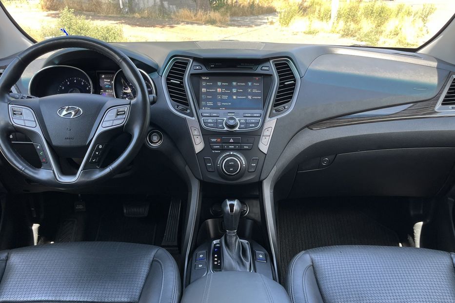 Продам Hyundai Santa FE Sport 2.0L Turbo 2015 года в Николаеве