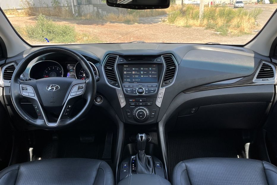 Продам Hyundai Santa FE Sport 2.0L Turbo 2015 года в Николаеве