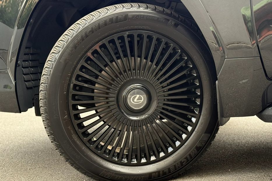 Продам Lexus LX 570 LX 600 Superior 2022 года в Киеве