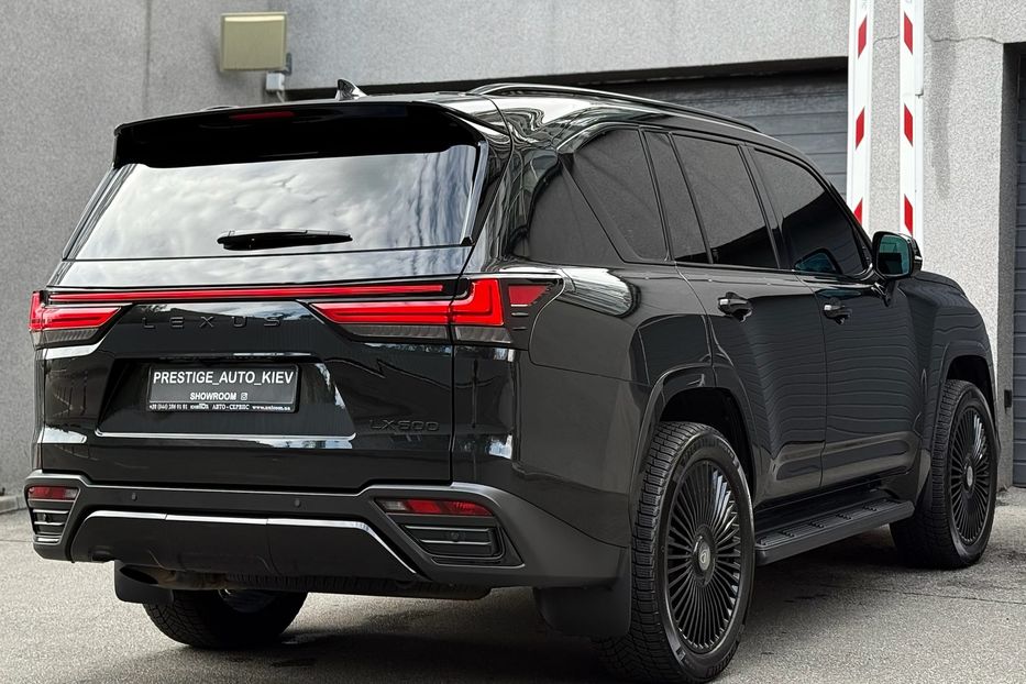Продам Lexus LX 570 LX 600 Superior 2022 года в Киеве