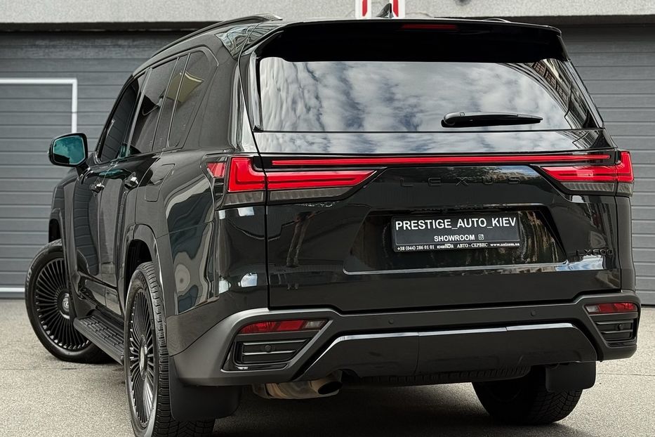 Продам Lexus LX 570 LX 600 Superior 2022 года в Киеве