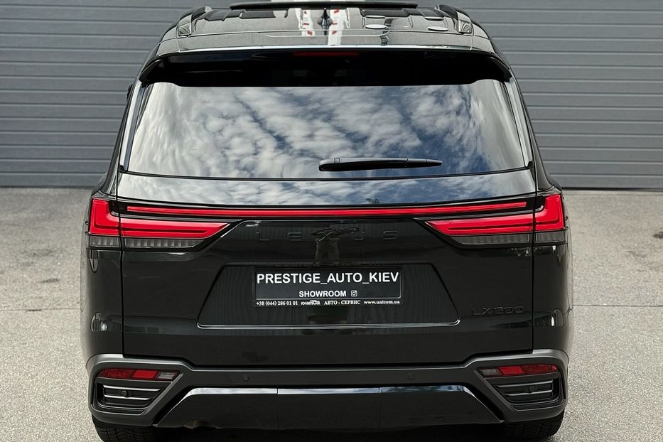 Продам Lexus LX 570 LX 600 Superior 2022 года в Киеве
