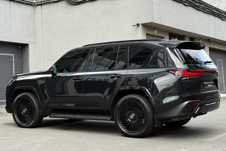 Продам Lexus LX 570 LX 600 Superior 2022 года в Киеве