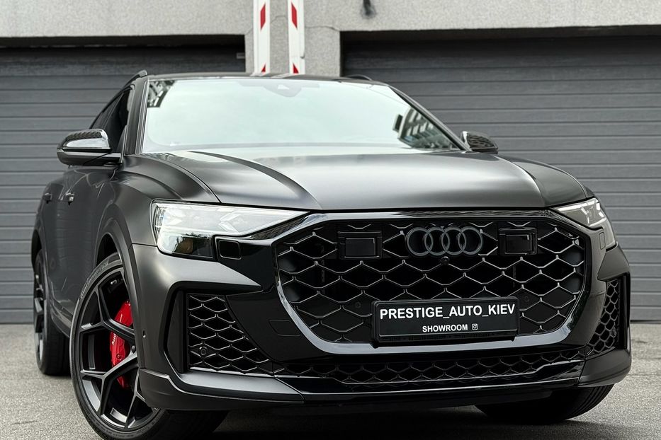 Продам Audi RS Q8  PERFORMANCE 2024 года в Киеве