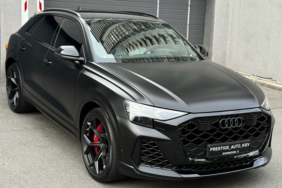 Продам Audi RS Q8  PERFORMANCE 2024 года в Киеве