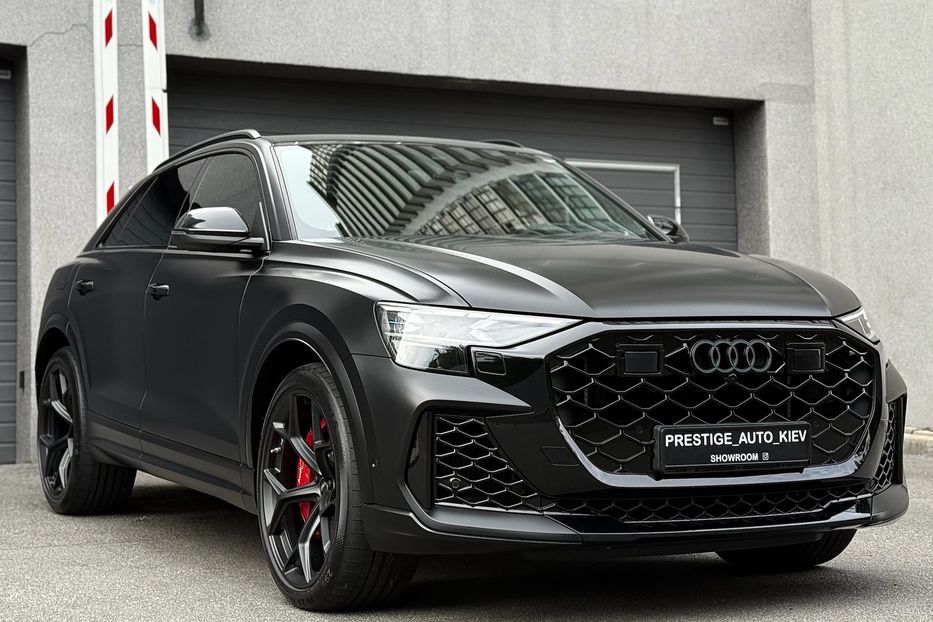 Продам Audi RS Q8  PERFORMANCE 2024 года в Киеве