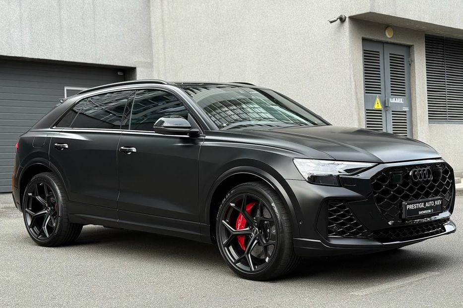Продам Audi RS Q8  PERFORMANCE 2024 года в Киеве