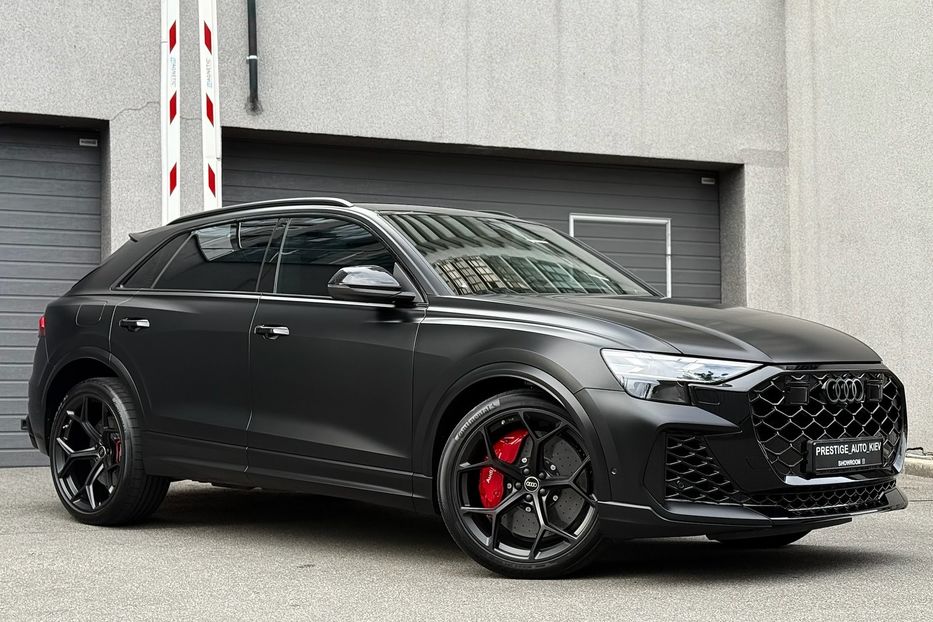 Продам Audi RS Q8  PERFORMANCE 2024 года в Киеве