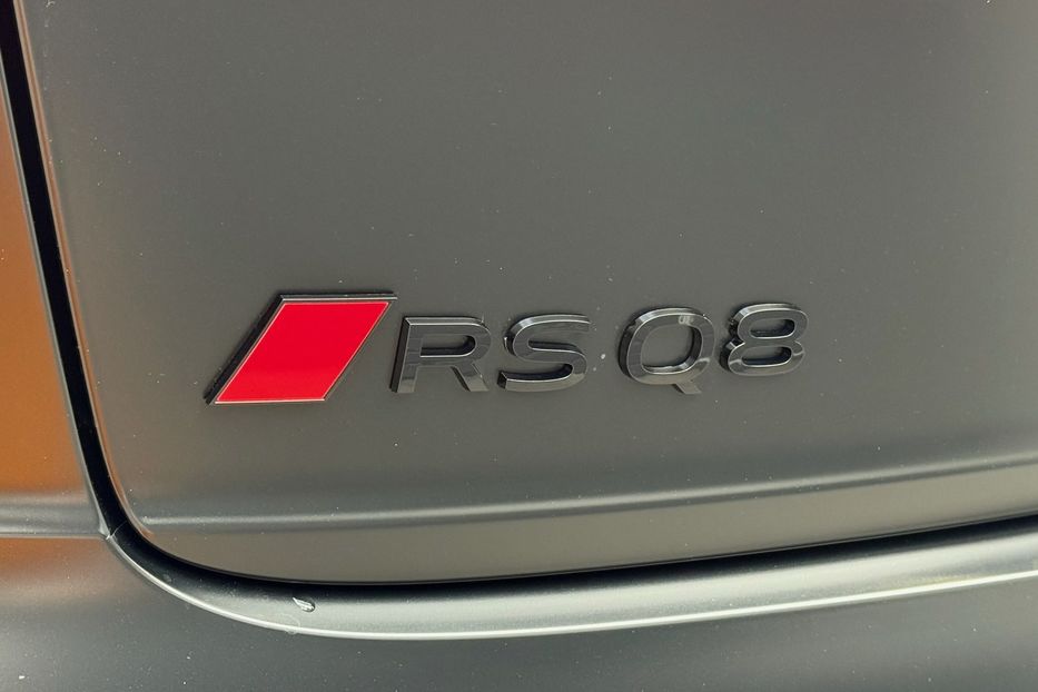 Продам Audi RS Q8  PERFORMANCE 2024 года в Киеве