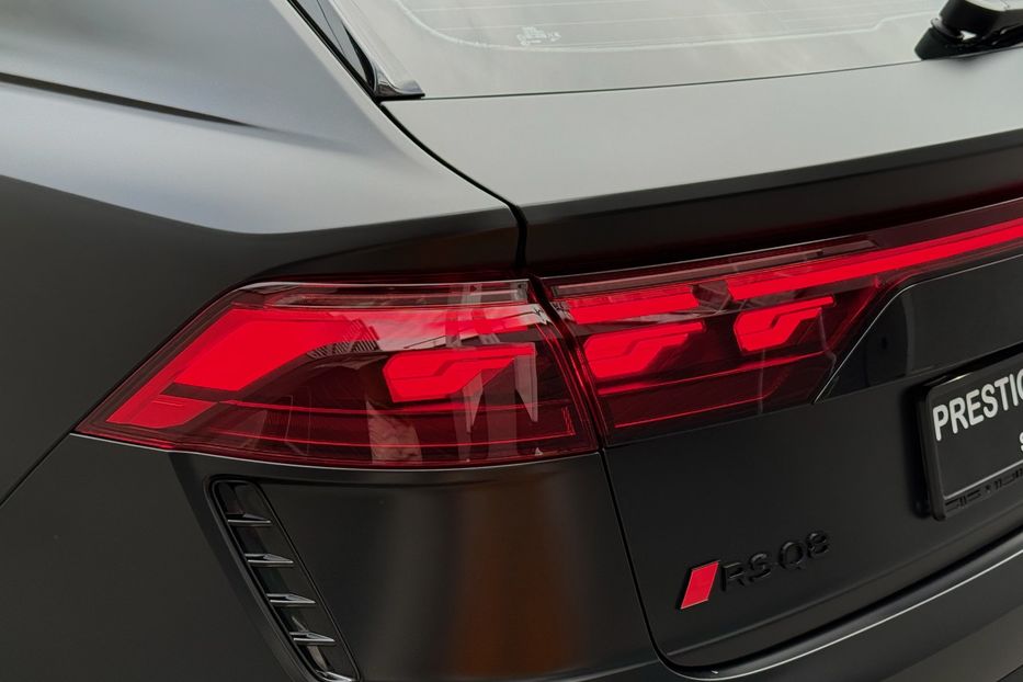 Продам Audi RS Q8  PERFORMANCE 2024 года в Киеве