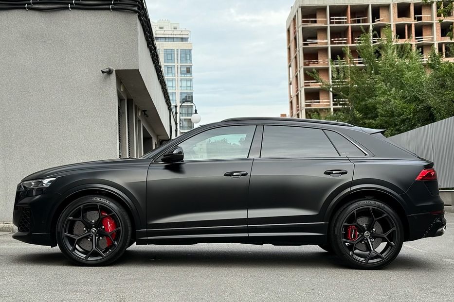 Продам Audi RS Q8  PERFORMANCE 2024 года в Киеве