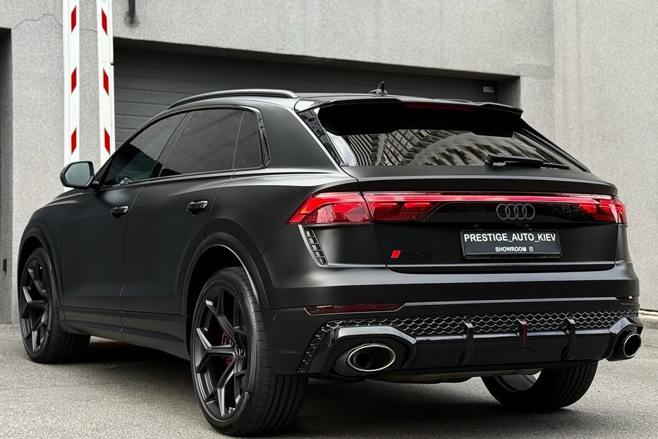 Продам Audi RS Q8  PERFORMANCE 2024 года в Киеве