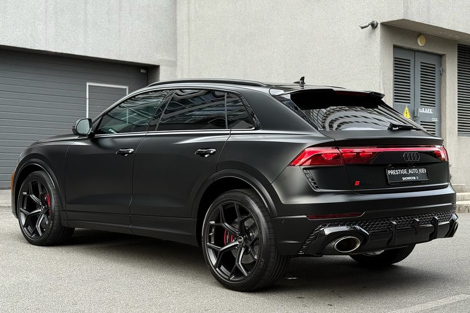 Продам Audi RS Q8  PERFORMANCE 2024 года в Киеве