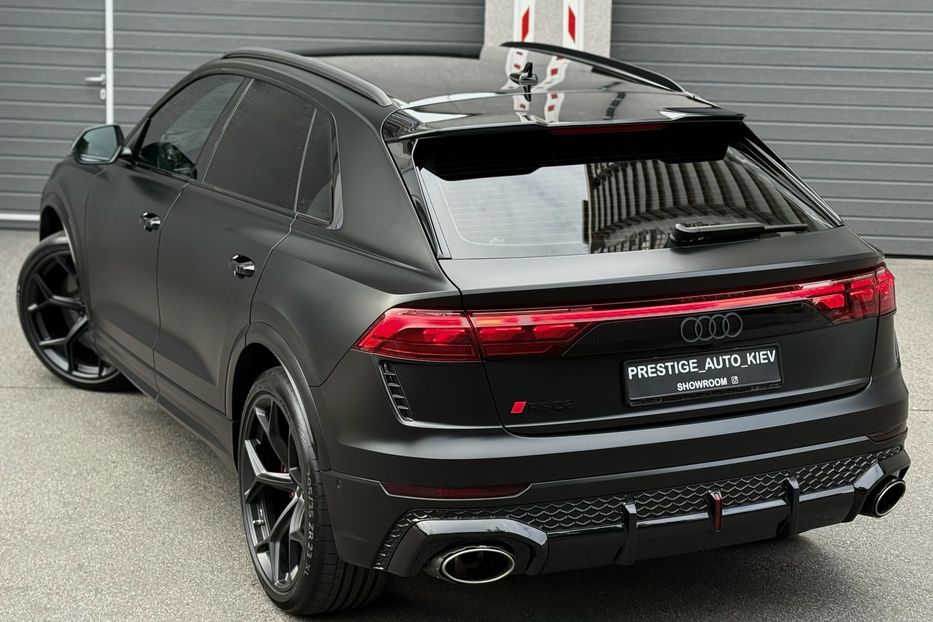 Продам Audi RS Q8  PERFORMANCE 2024 года в Киеве