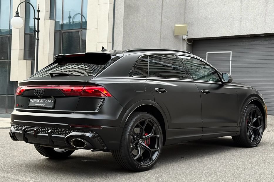 Продам Audi RS Q8  PERFORMANCE 2024 года в Киеве