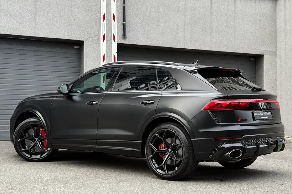 Продам Audi RS Q8  PERFORMANCE 2024 года в Киеве